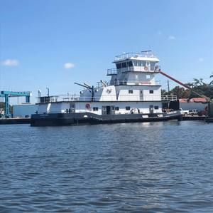 Meet your Posher, Dennis